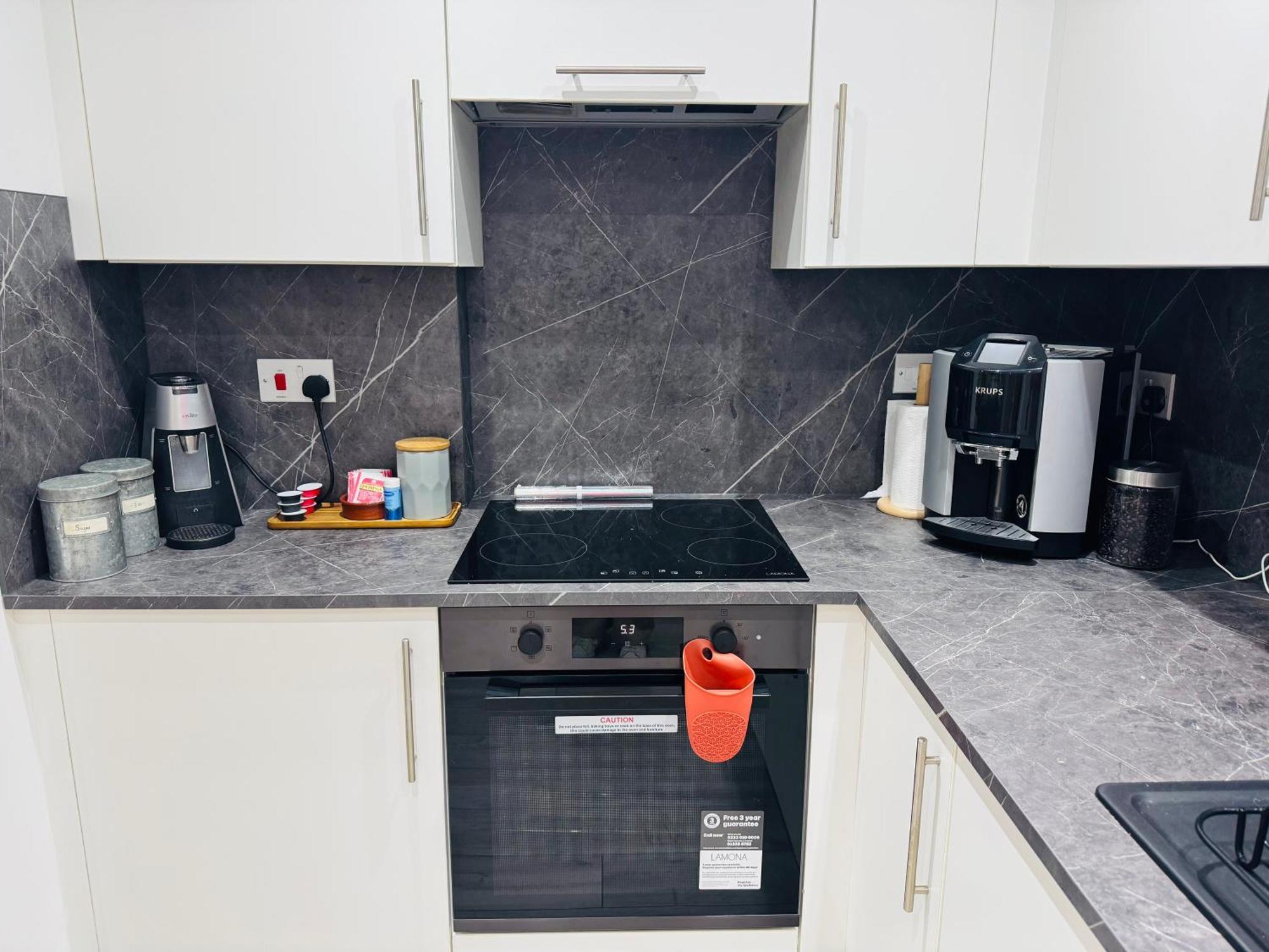 Appartement Boujee Arty In Centre With Private Parking