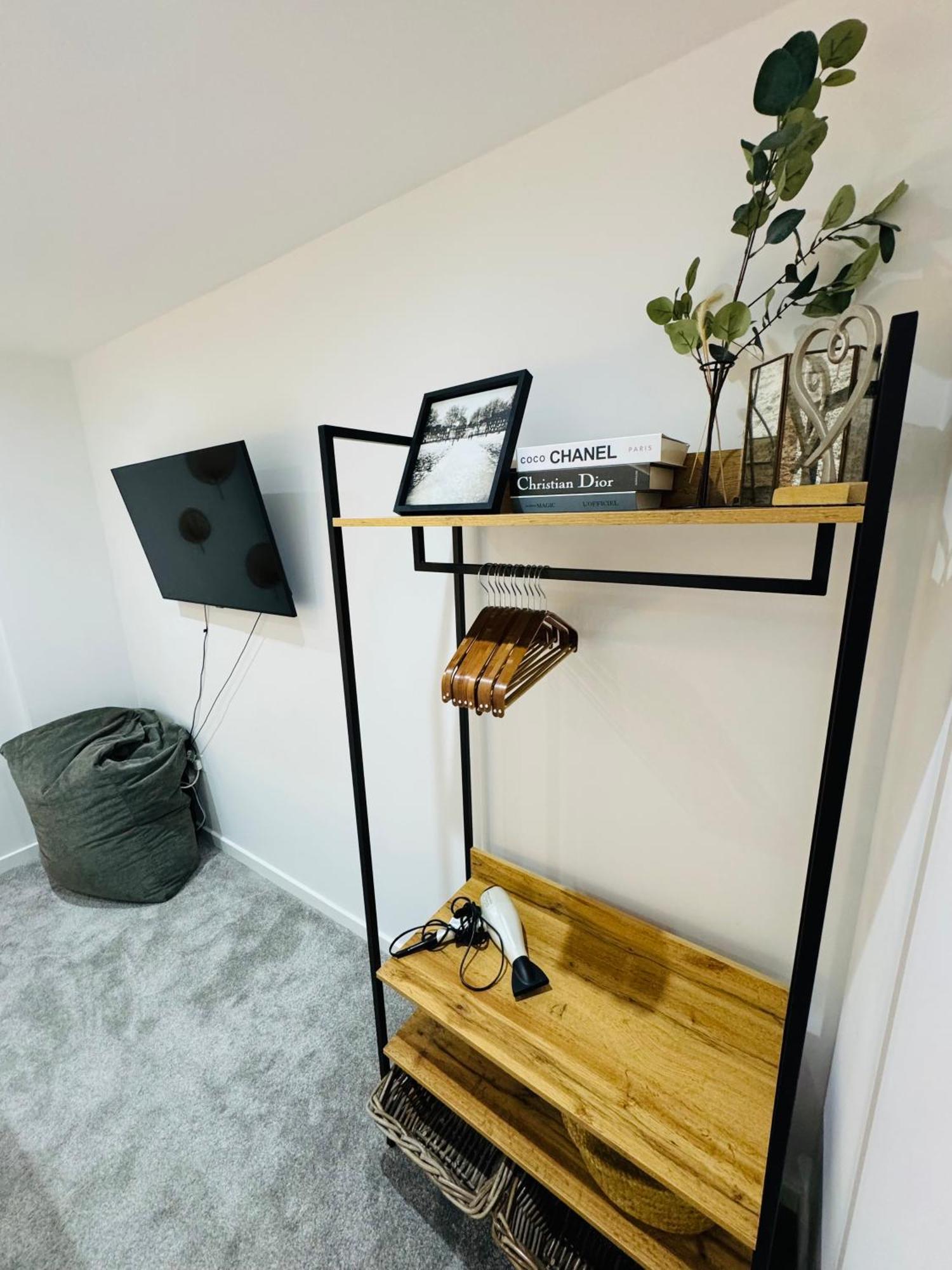 Appartement Boujee Arty In Centre With Private Parking